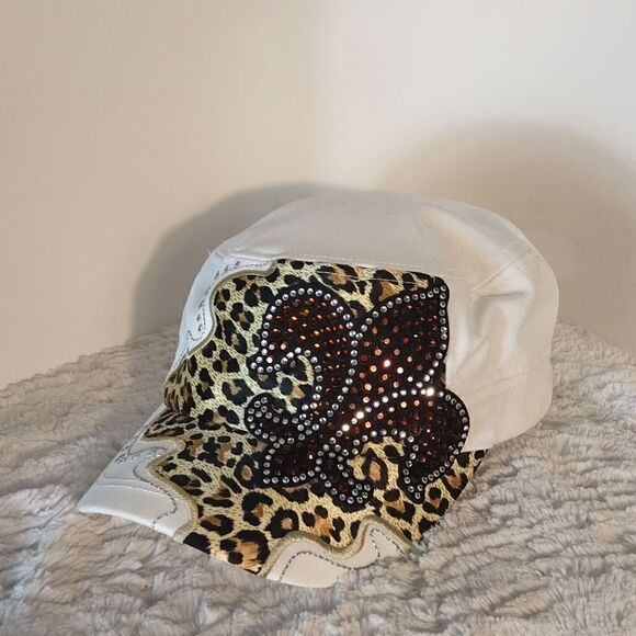 Kbethos Studded Animal Print Fleur-de-lis Woman's Cap - Picture 1 of 7